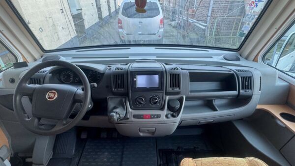 Camping-car intégral Fiat Ducato MOOVEO I647 occasion – Image 2